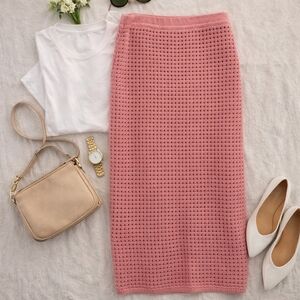 Gianni Bini Pink Textured Edie Crochet Pencil Sweater Skirt Elastic Waist. XL